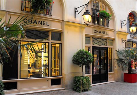 where is the chanel in paris